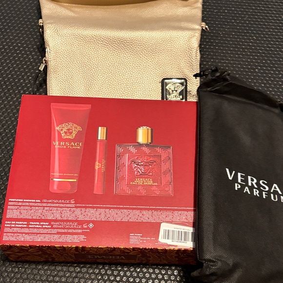 Versace Flame Valentine’s Gift sets with a beautiful Gold black travel case
